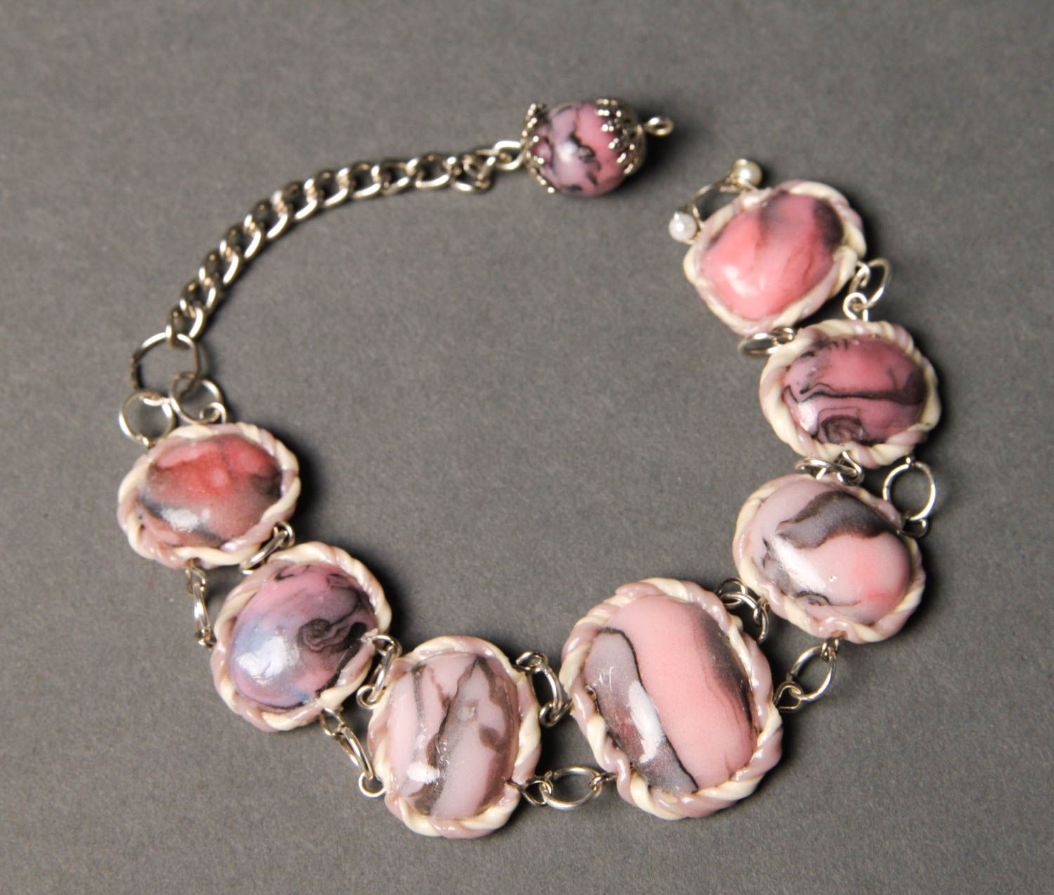 Розовый браслет ручной работы подарок девушке браслет из полимерной глины фото 1