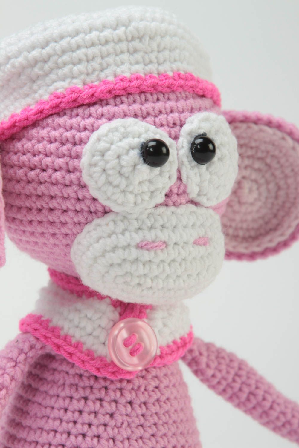 Игрушка обезьянка ручной работы детская игрушка вязаная мягкая игрушка розовая фото 3