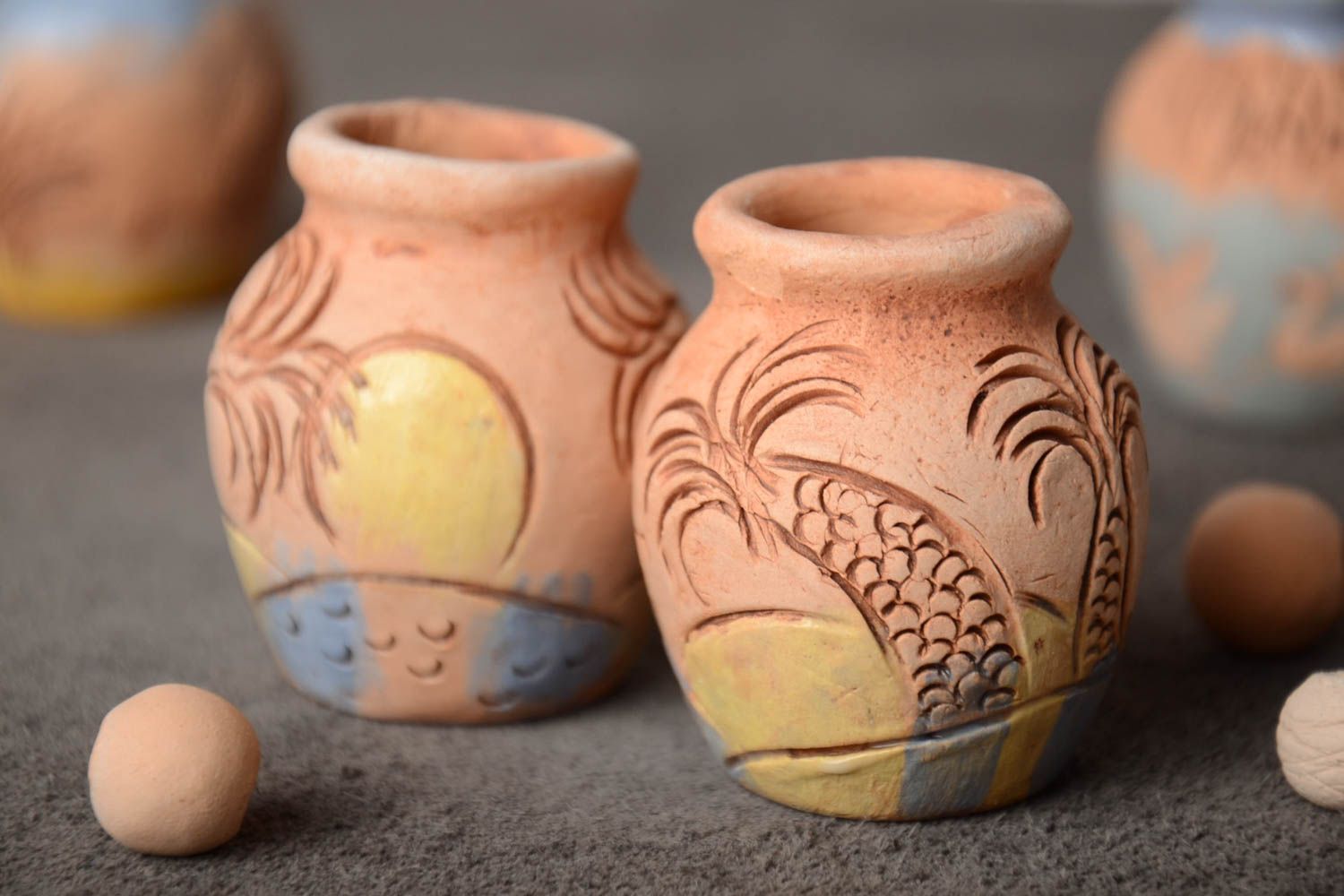 Декоративные кувшины ручной работы из глины расписные маленькие набор 2 шт фото 1