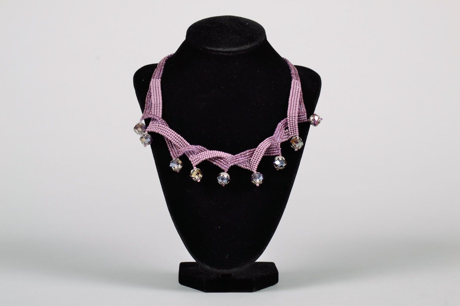 Collar de abalorios de color lila foto 2