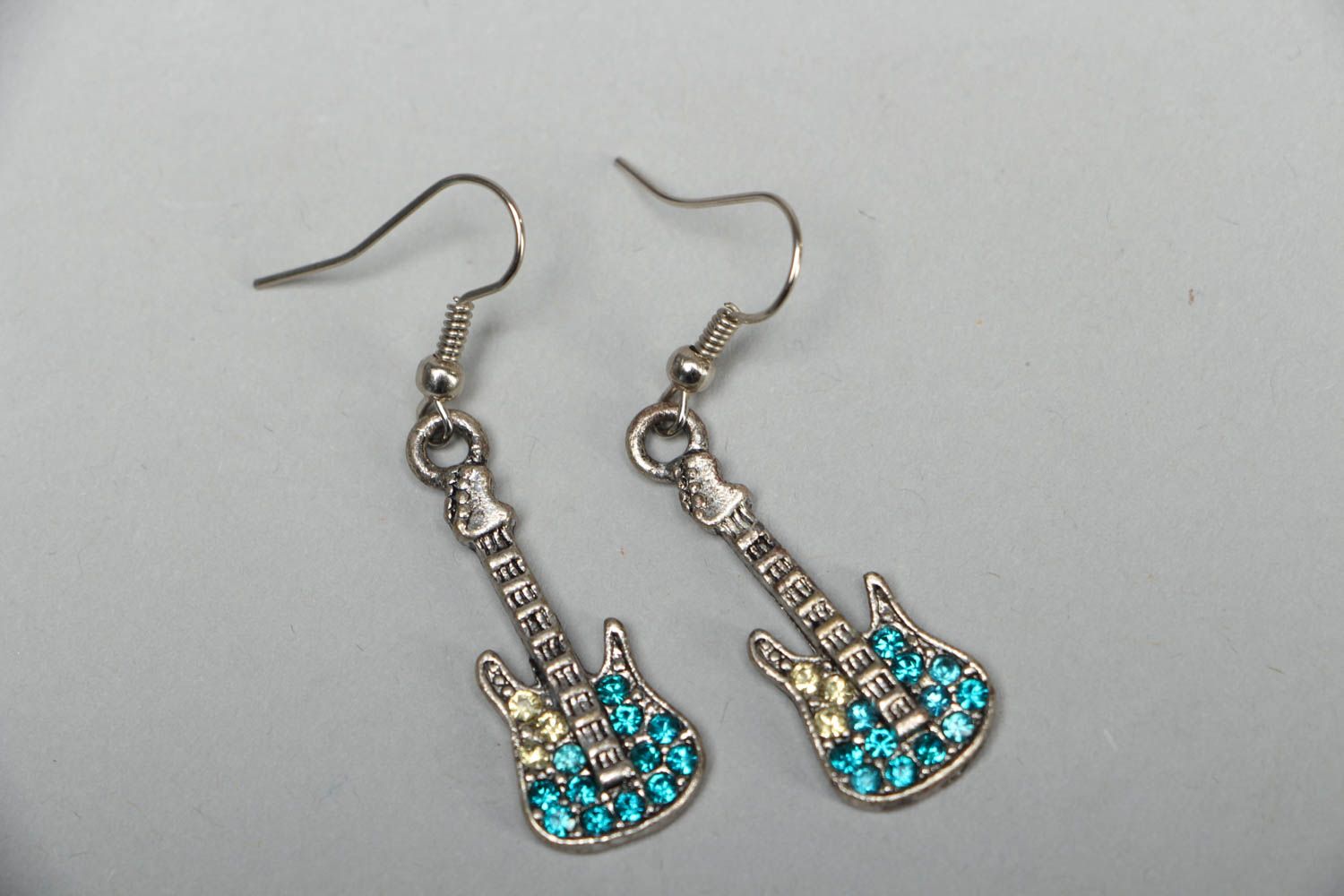 Metal earrings with strasses Electric Guitar photo 1