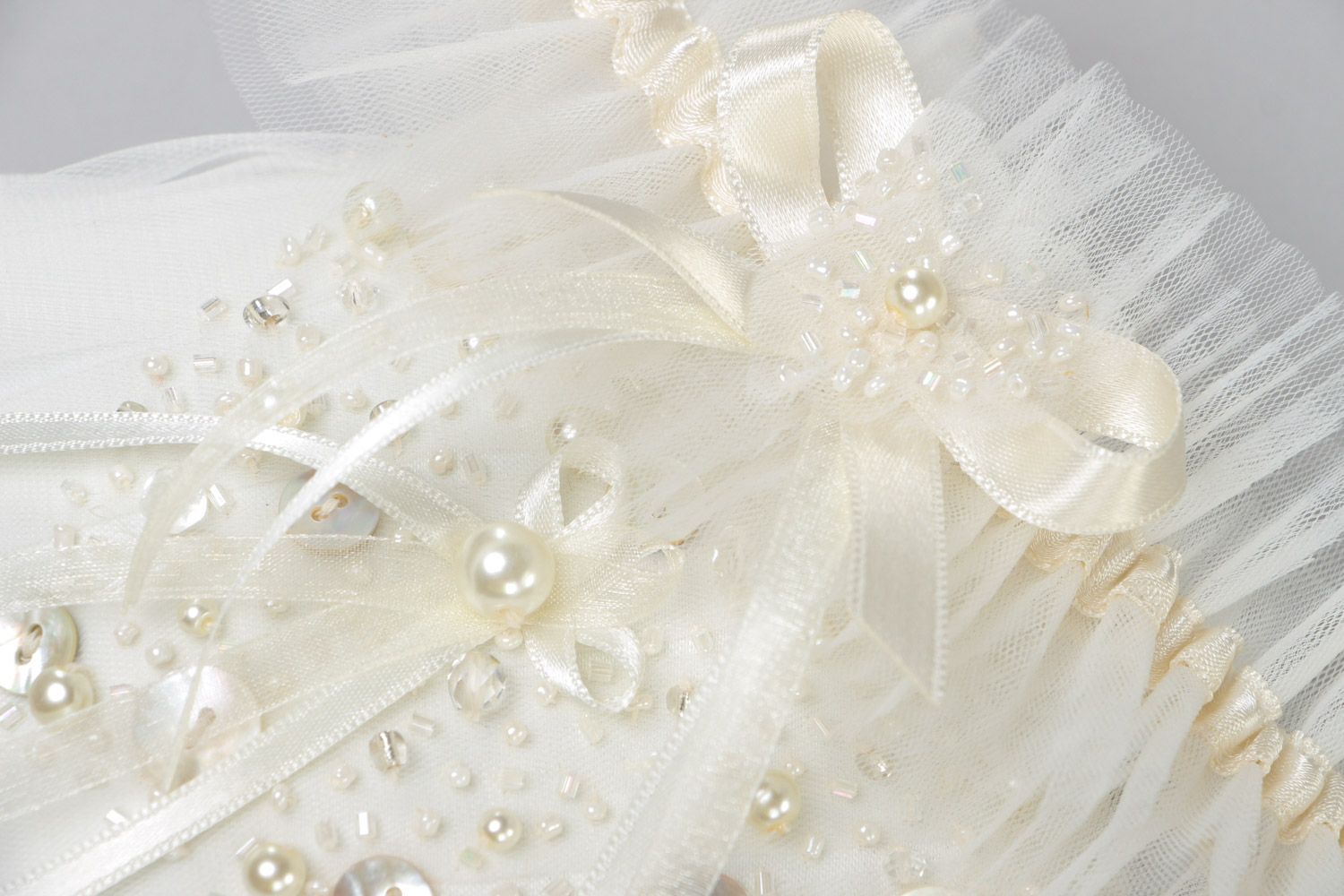 Handmade wedding accessories set 2 items bridal garter and ring bearer pillow Ivory photo 4