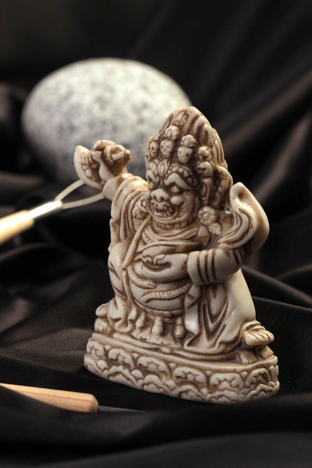 Figura de resina polimérica hecha a mano elemento decorativo souvenir original foto 1