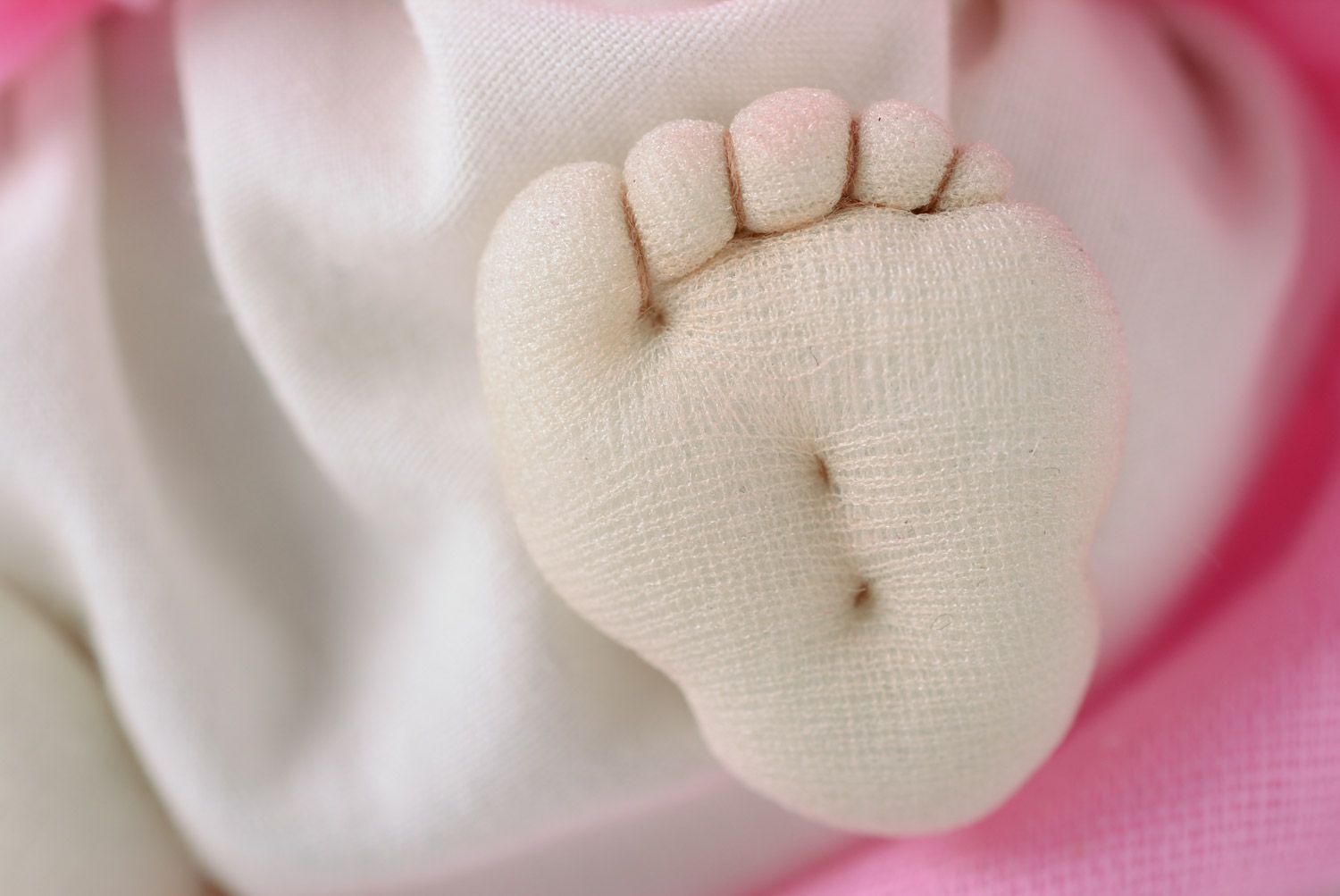 Muñeca de trapo artesanal talismán para la casa en estilo étnico  foto 5