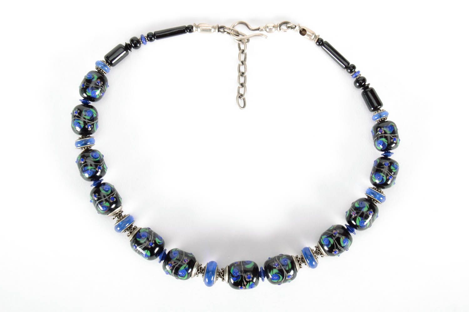 Glass beaded necklace photo 1