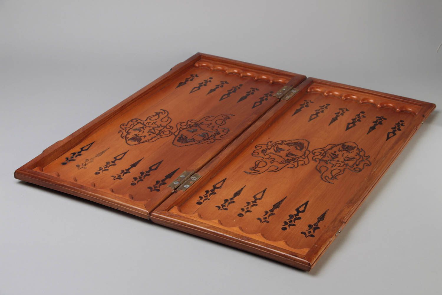 Unusual design beautiful handmade carved wooden backgammon board with pyrography photo 1