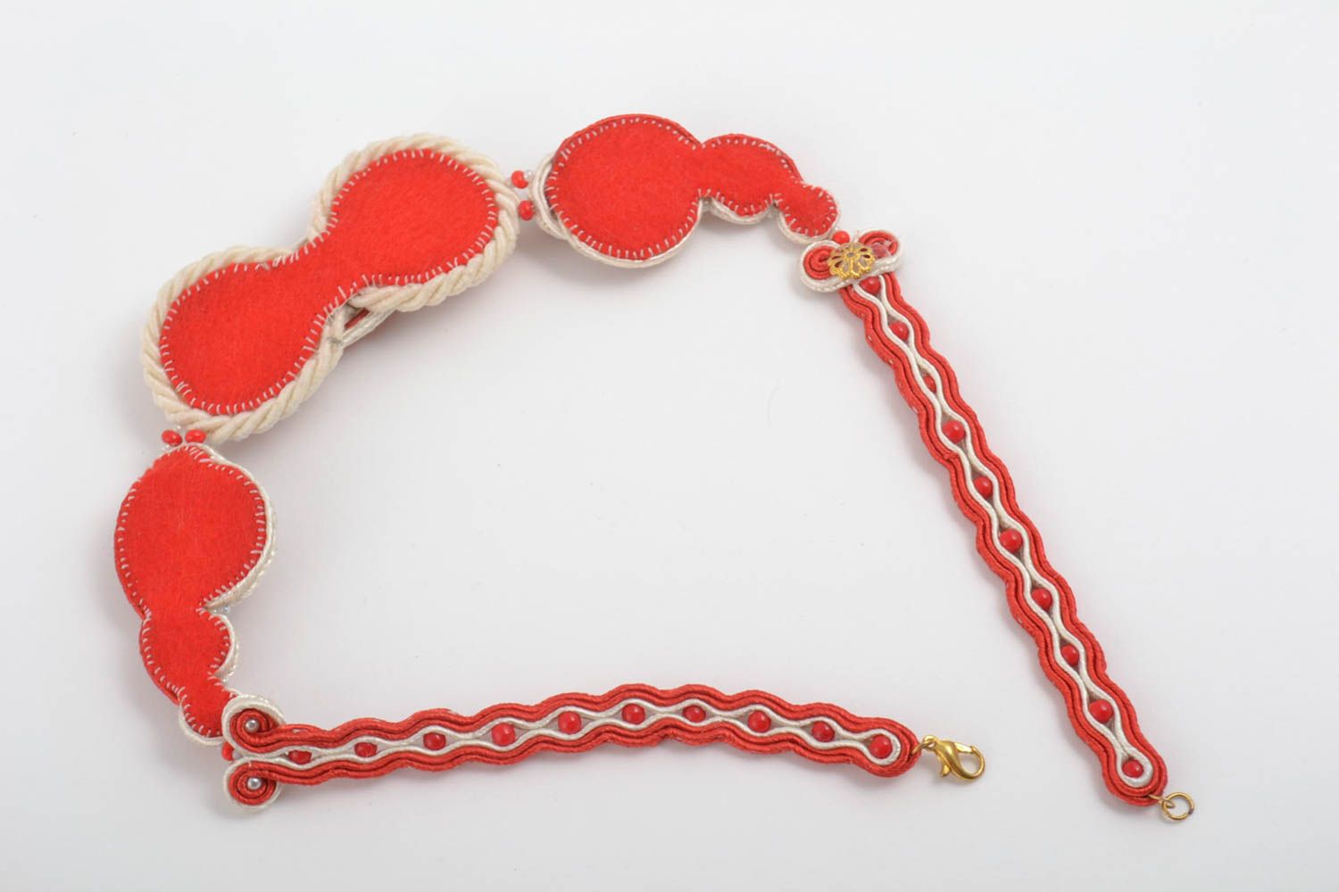 Колье сутажная вышивка вышитое ожерелье сутажное колье с чешским стеклом красное фото 4