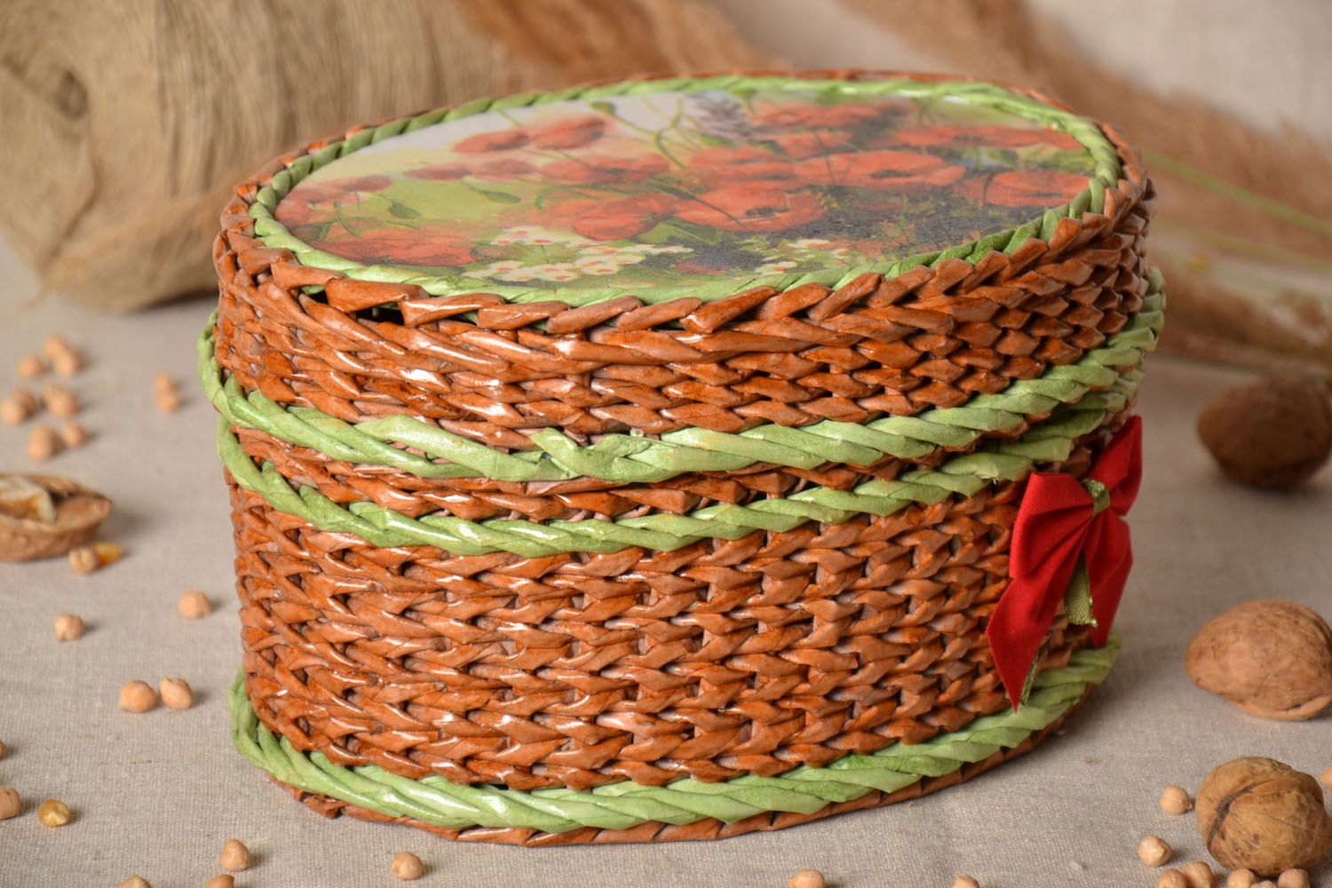 Woven basket with lid Poppies photo 1