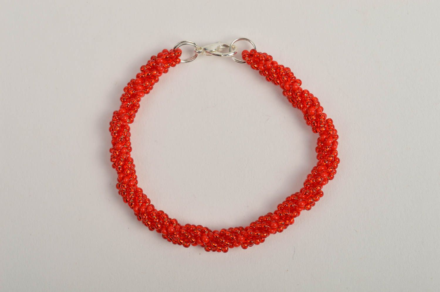 Bracelet en perles de rocaille Bijou fait main rouge Cadeau pour femme photo 4