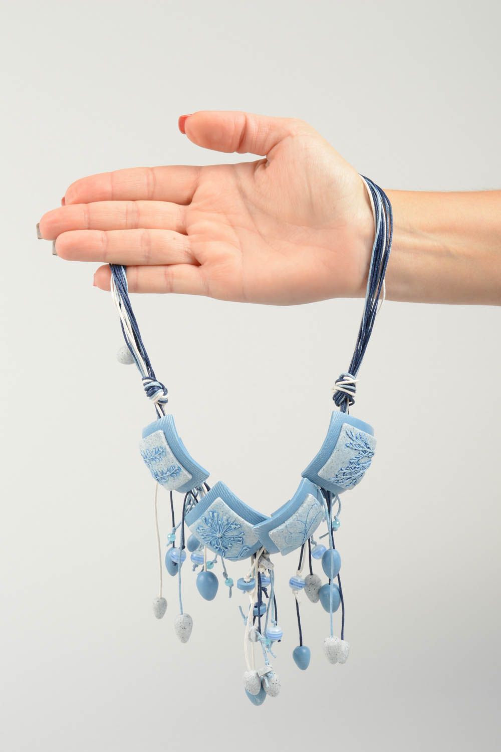 Handmade elegant female necklace unusual plastic necklace elegant jewelry photo 5