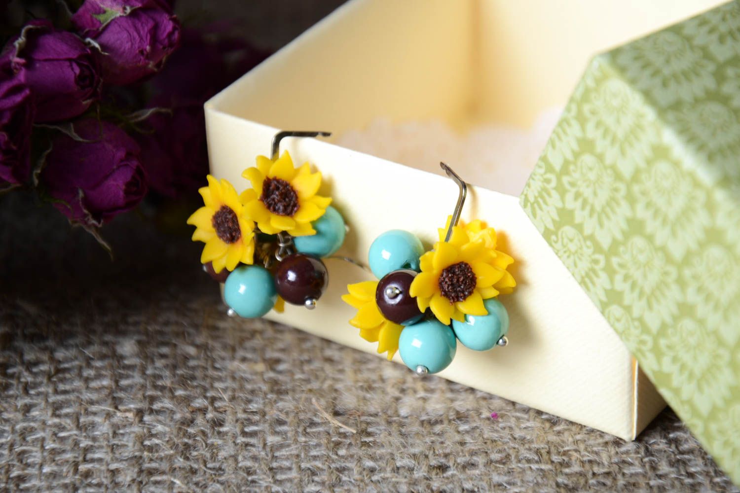 Модные серьги украшение ручной работы серьги с подвесками в виде цветов и бусин фото 1