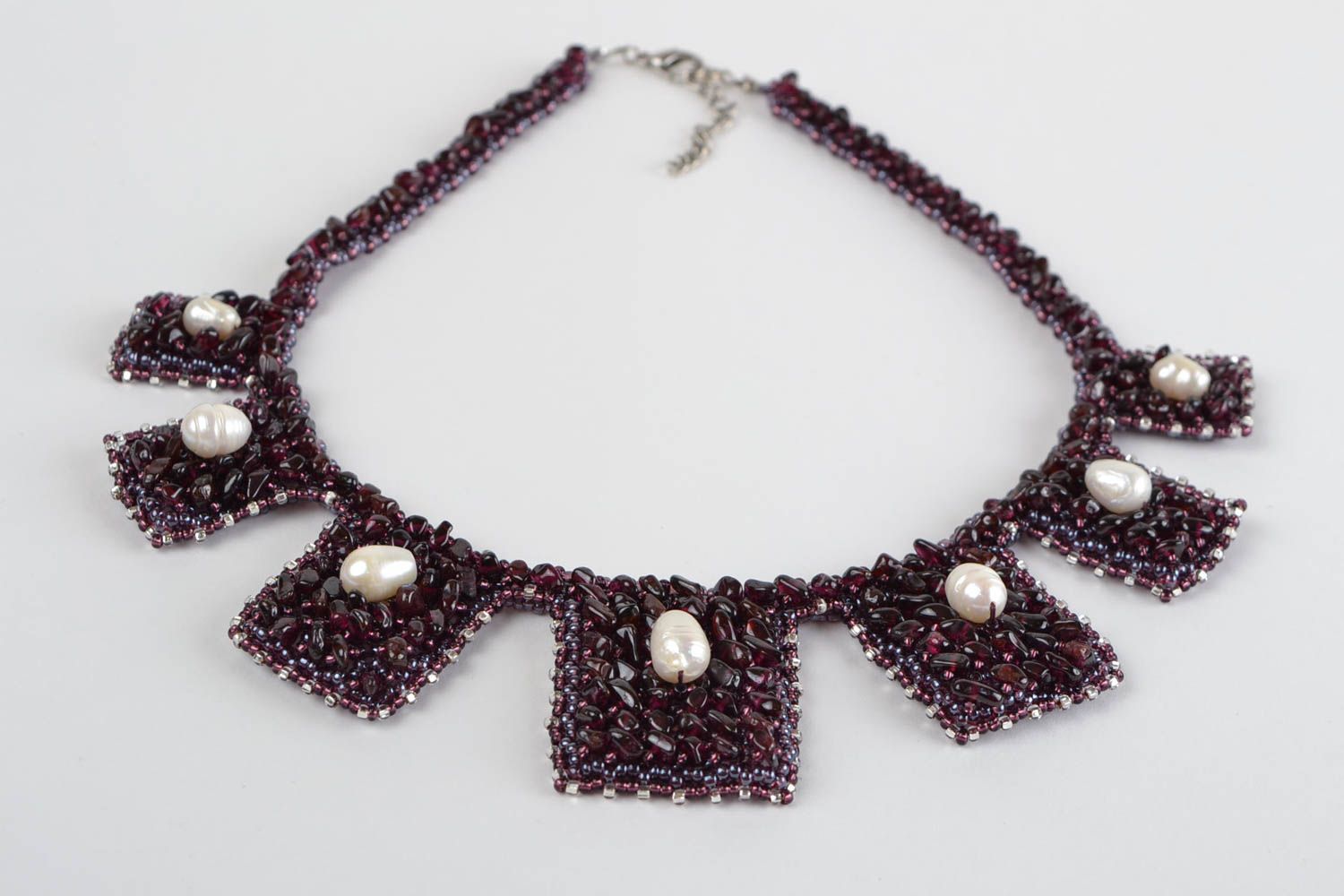 Ожерелье из бисера и натурального камня плетеное красивое ручной работы фото 2