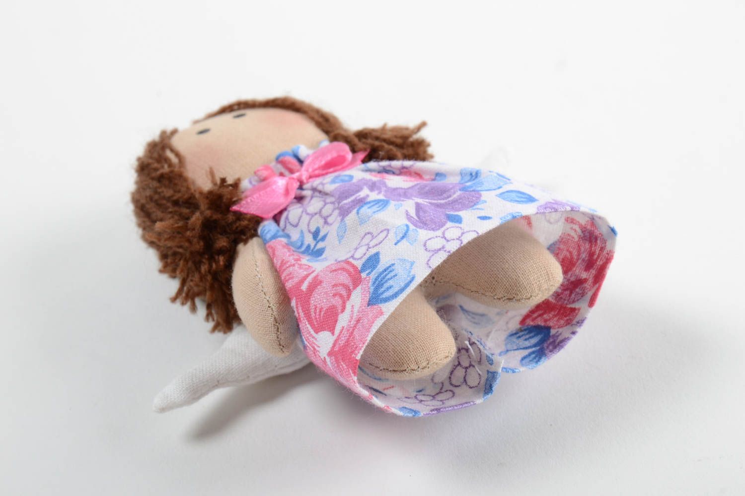 Авторская тканевая кукла маленькая в цветочном платье из хлопка ручной работы фото 5