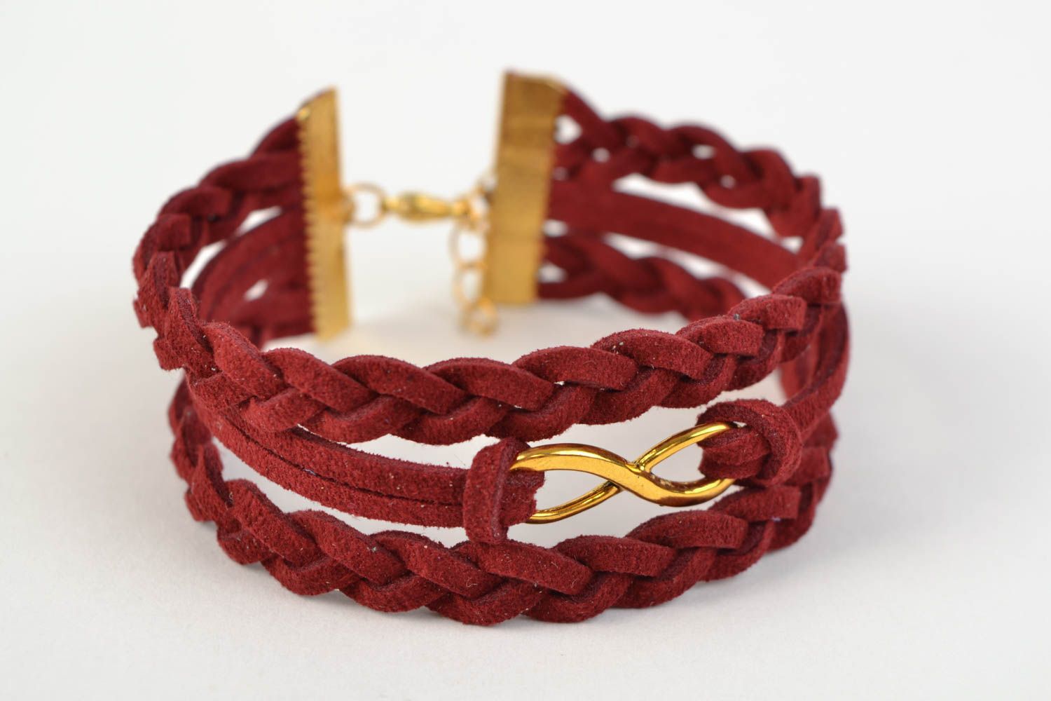 Bracelet tressé en daim avec pendentif infini en métal fait main rouge large photo 3