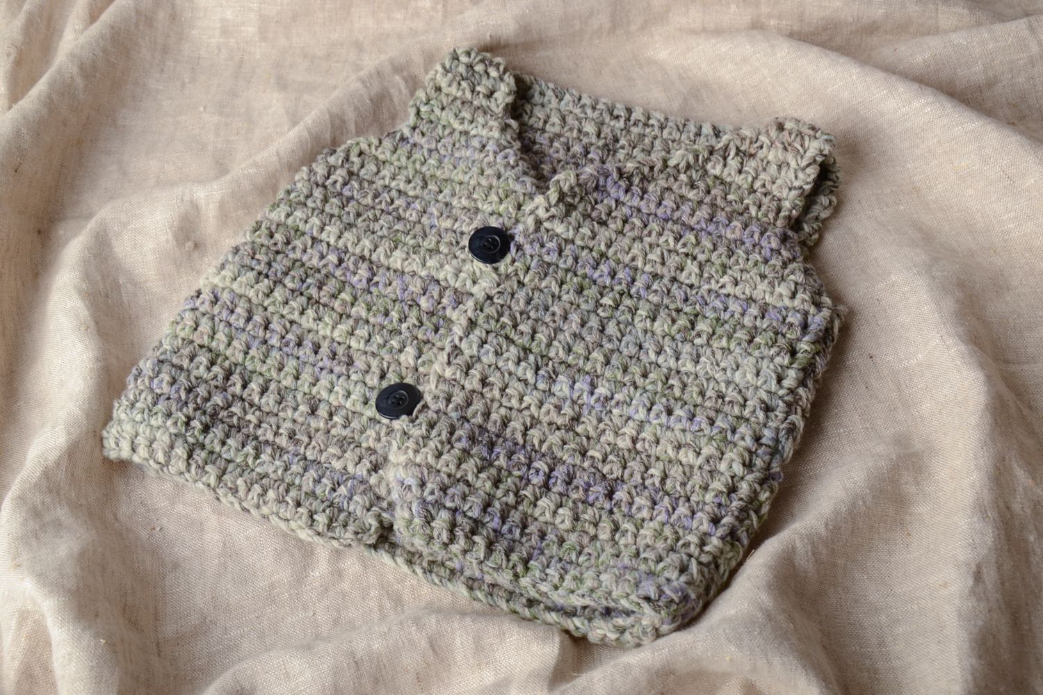 Gilet sans manches tricoté au crochet gris fait main pour enfant de 1 à 3 ans photo 1