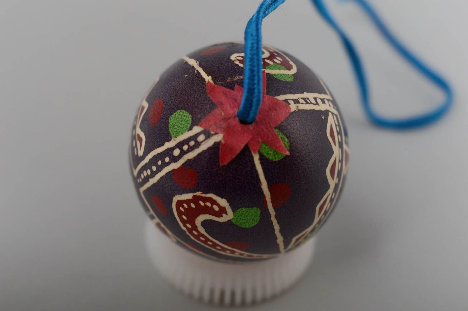 Пасхальное яйцо ручной работы расписное на шнурке декор для интерьера к Пасхе фото 4