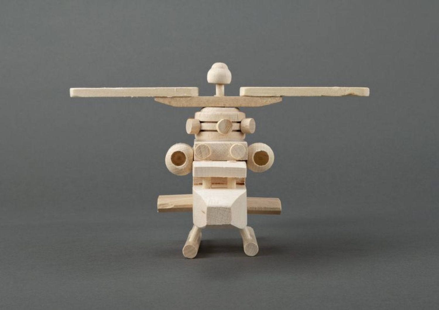 Деревянная игрушка-вертолет фото 4