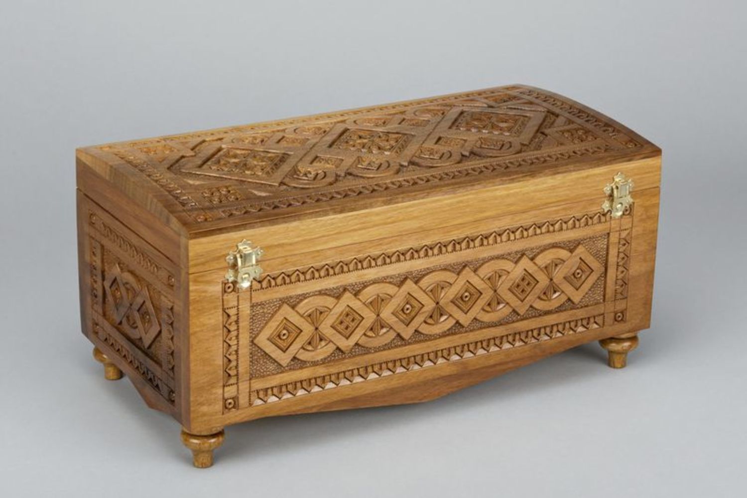 Large carved box photo 2