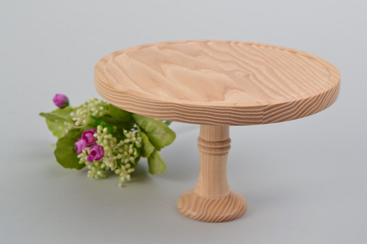 Handmade small cake stand cut out of light maple wood for present photo 1