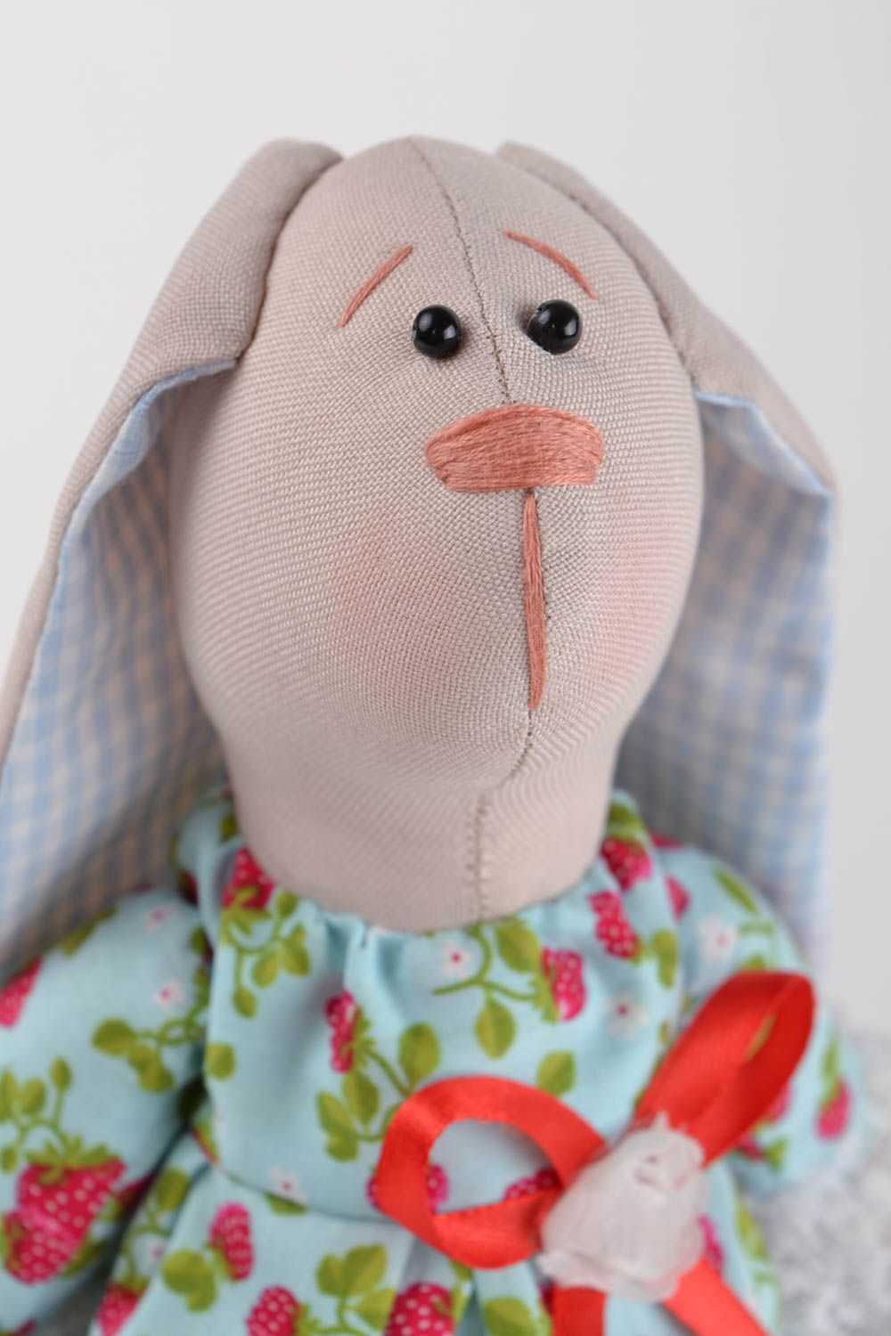 Conejo de peluche artsanal regalo original para niños decoración de dormitorio foto 4