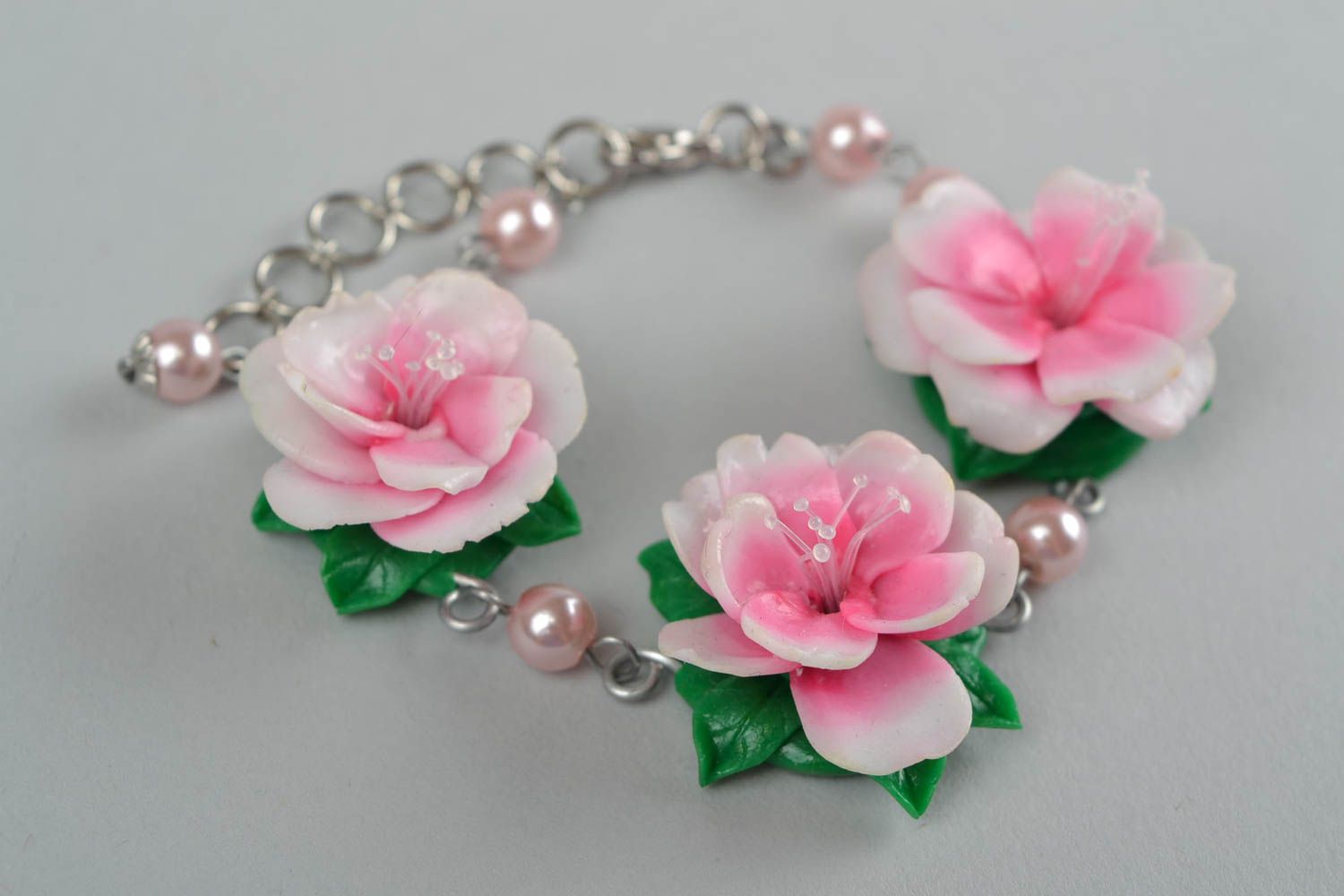 Bright handmade designer wrist bracelet with molded plastic flowers Tea Rose photo 6