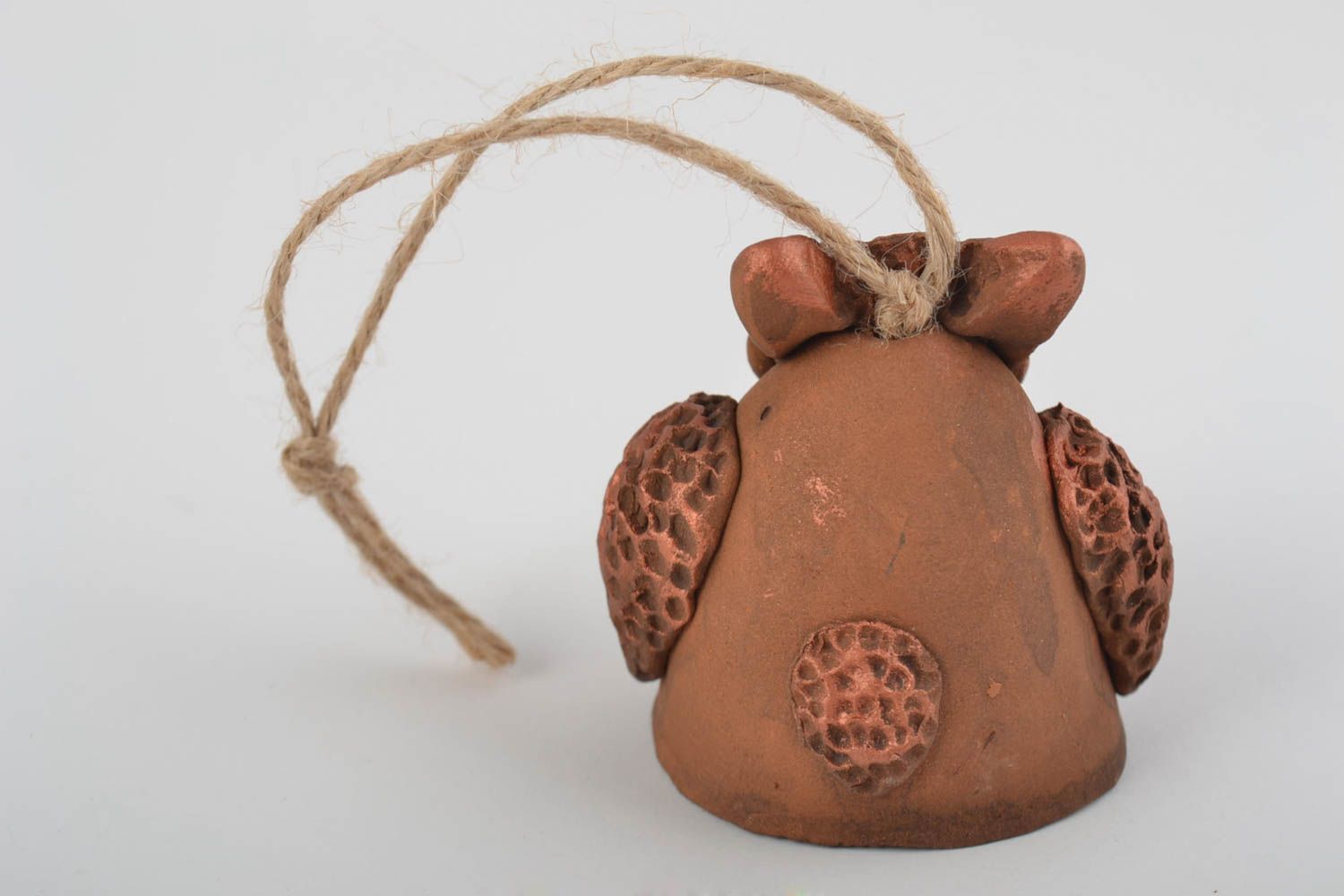 Petite clochette en céramique peinte brune faite main en forme de hibou photo 5