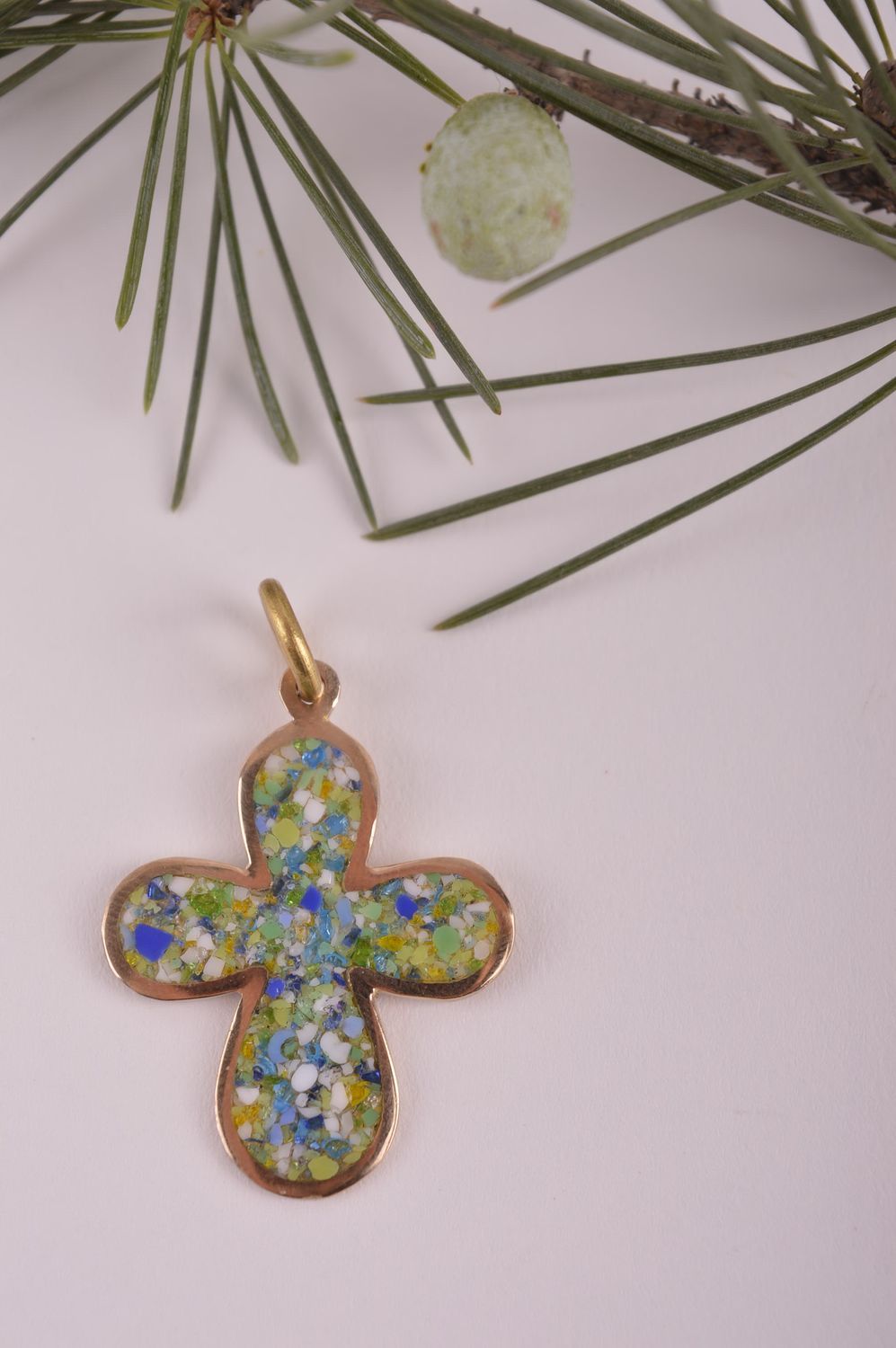 Croix Pendentif fait main en laiton et pierres naturelles design Cadeau femme photo 1