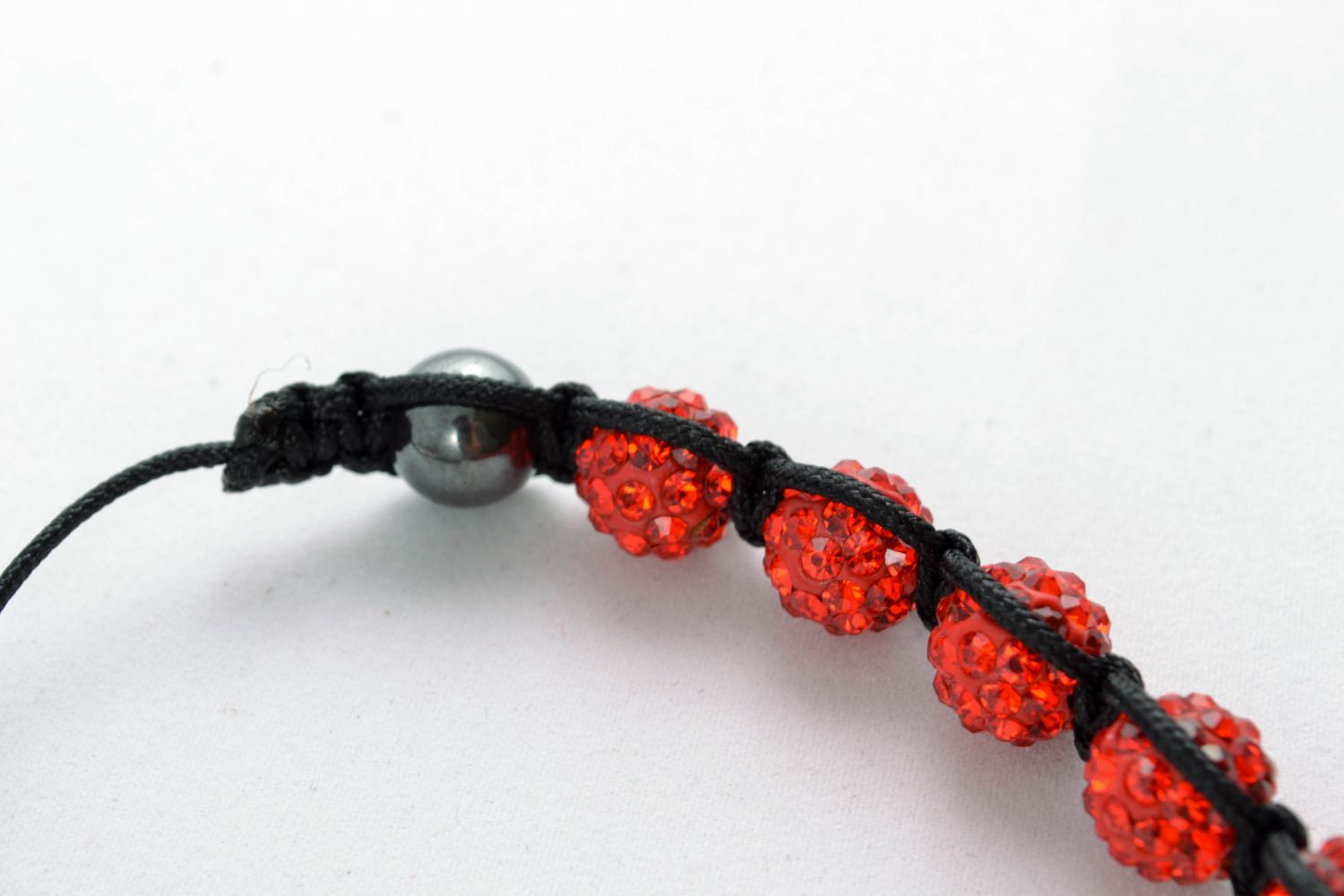Red and black handmade beaded bracelet photo 5