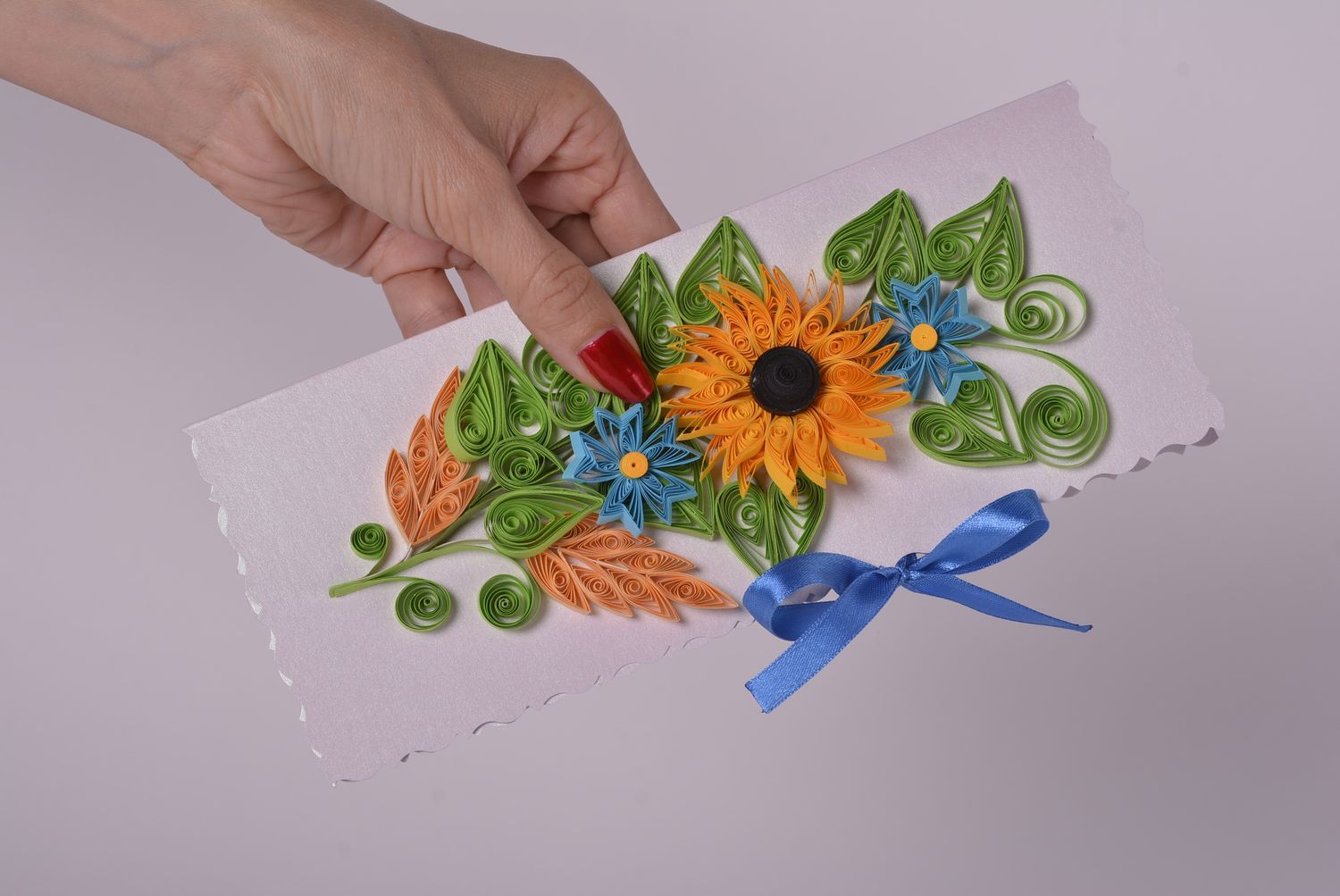 Carte de voeux fait main avec jolies fleurs en carton quilling Cadeau original photo 4
