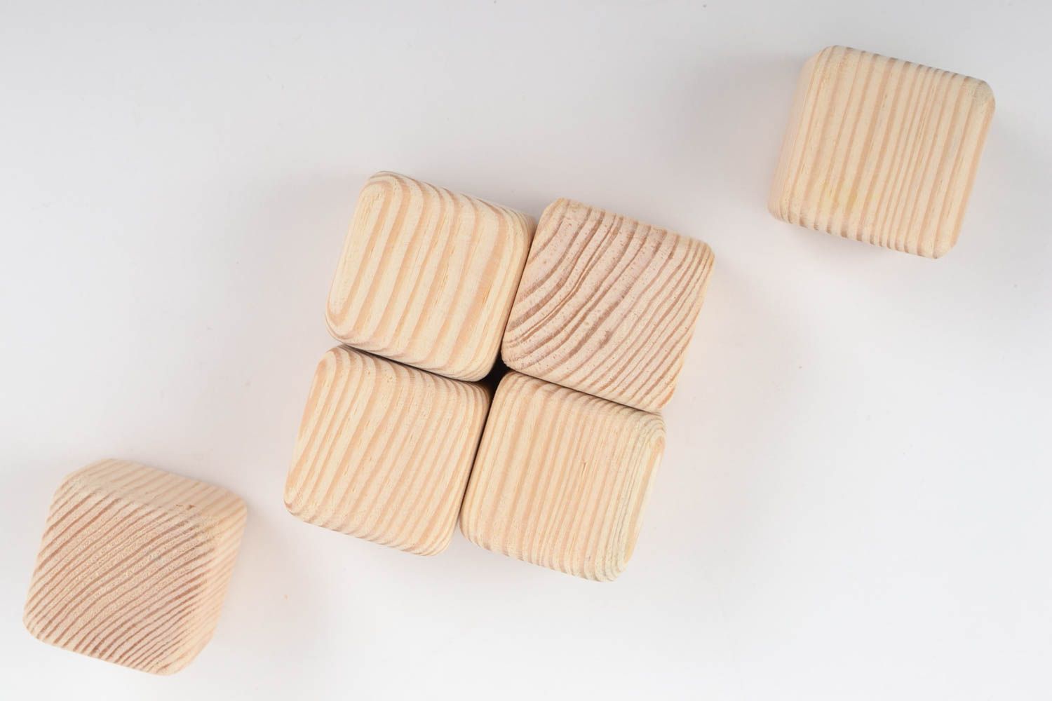 Kleine Würfel aus Holz Rohlinge zum Bemalen oder Decoupage handmade Set 6 Stück foto 5