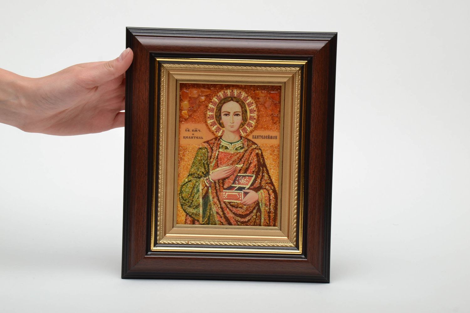 Православная икона с янтарем Целителя Пантелеймона репродукция фото 6