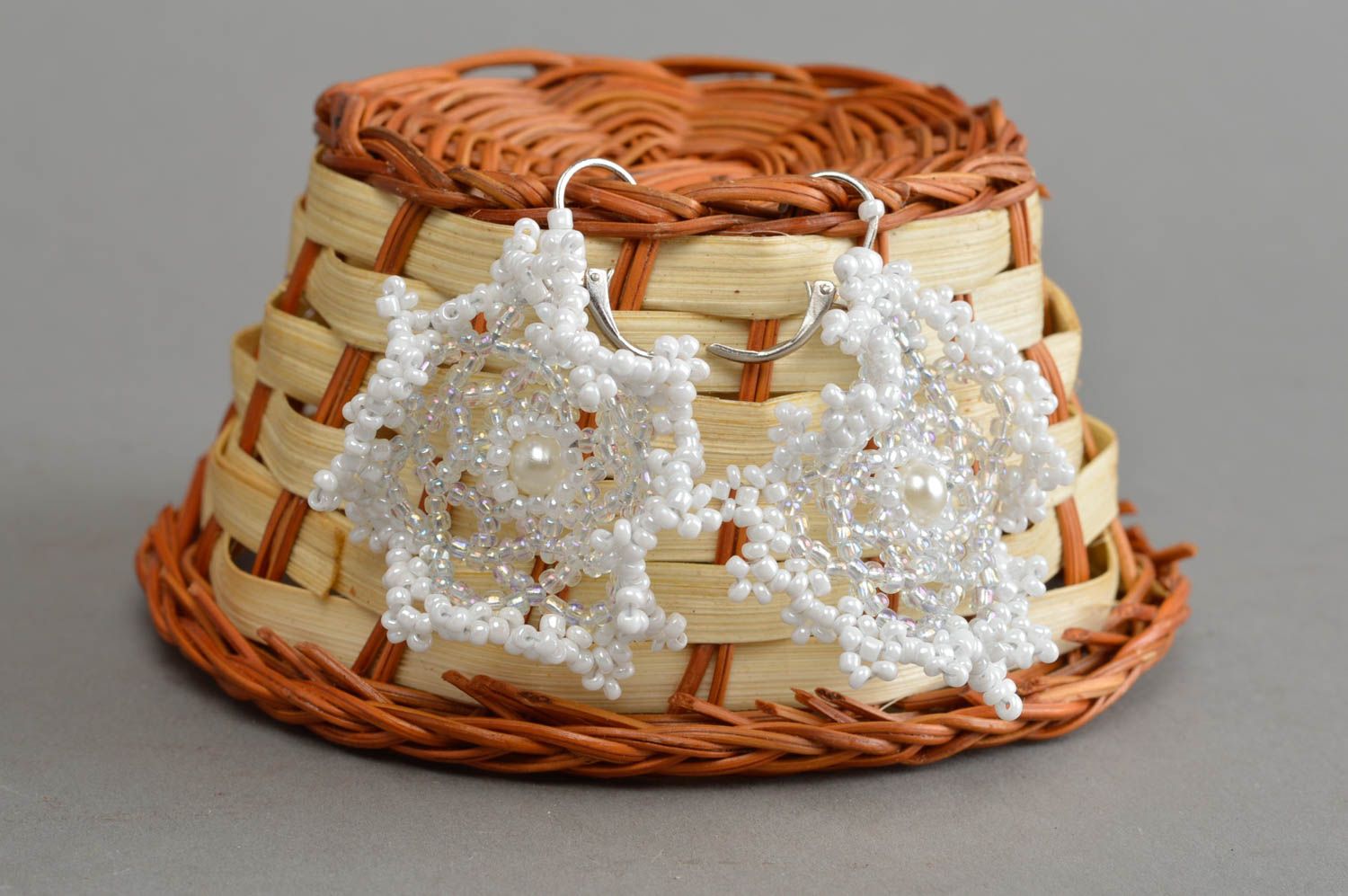 Handmade beaded earrings snowflake earrings fashionable jewelry gift for girl photo 1