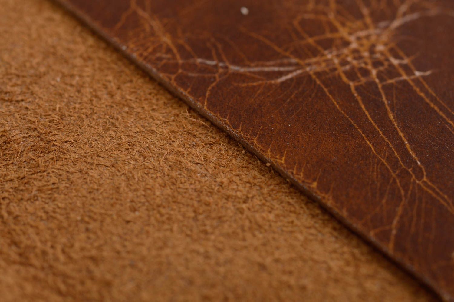 Beautiful handmade leather passport cover stylish leather goods gift ideas photo 4