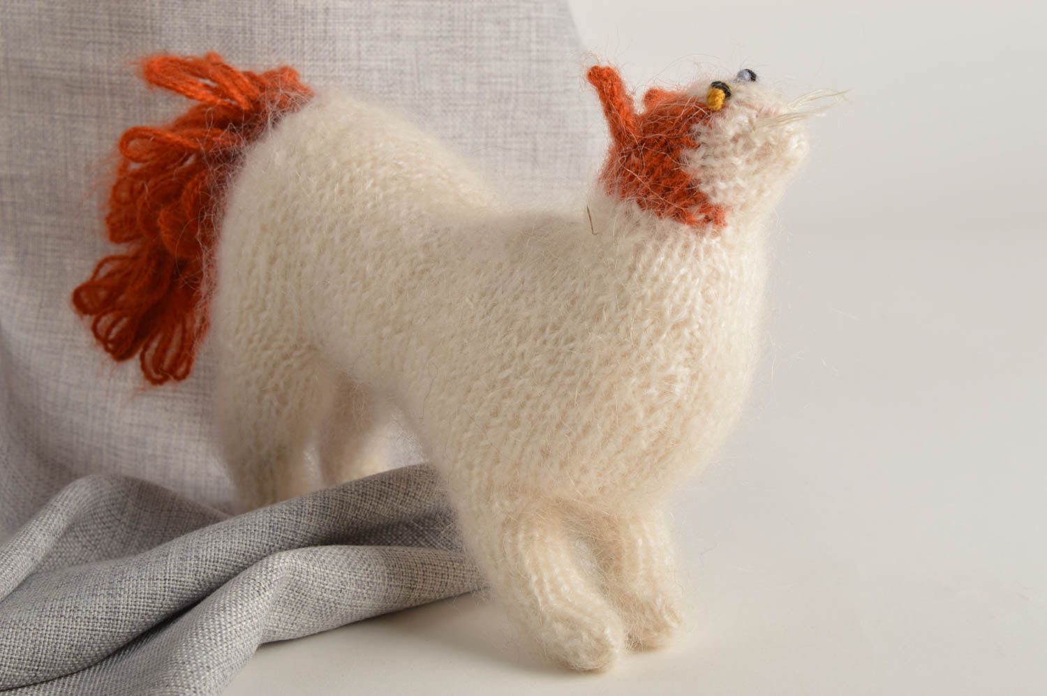 Peluche chat turc de Van Jouet fait main tricoté en mohair Cadeau pour enfant photo 1