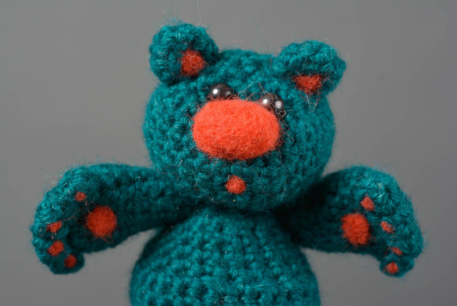 Jouet tricoté au crochet Peluche faite main Cadeau enfant original Ours bleu photo 2