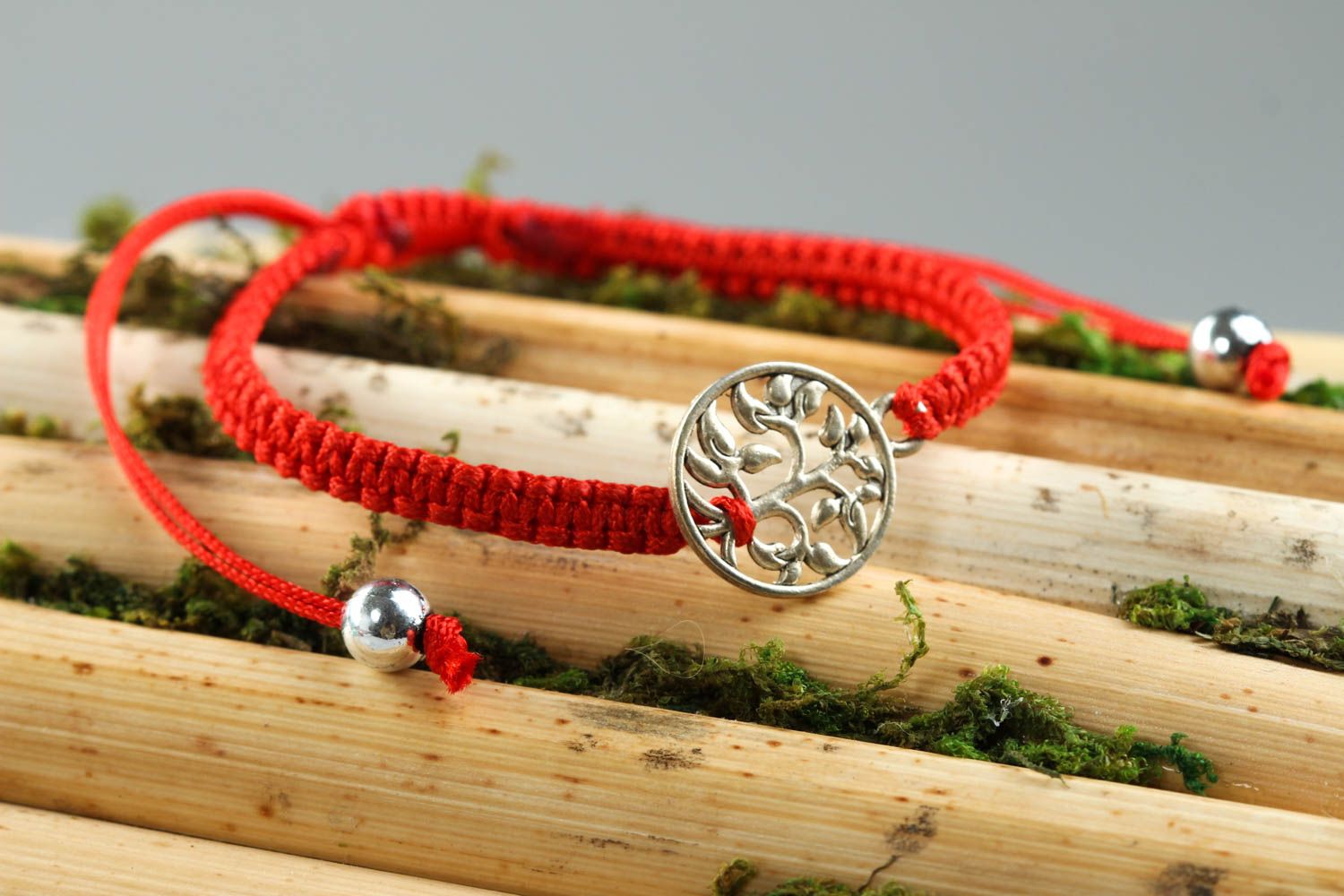 Beautiful handmade woven wrist bracelet friendship bracelet artisan jewelry photo 1