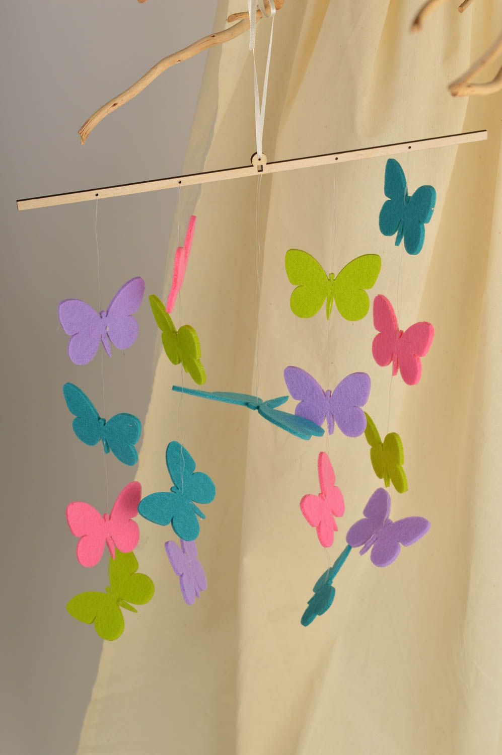 Deko Hänger Schmetterlinge zum Aufhängen Süße Deko Ideen Handgemachtes Geschenk foto 1