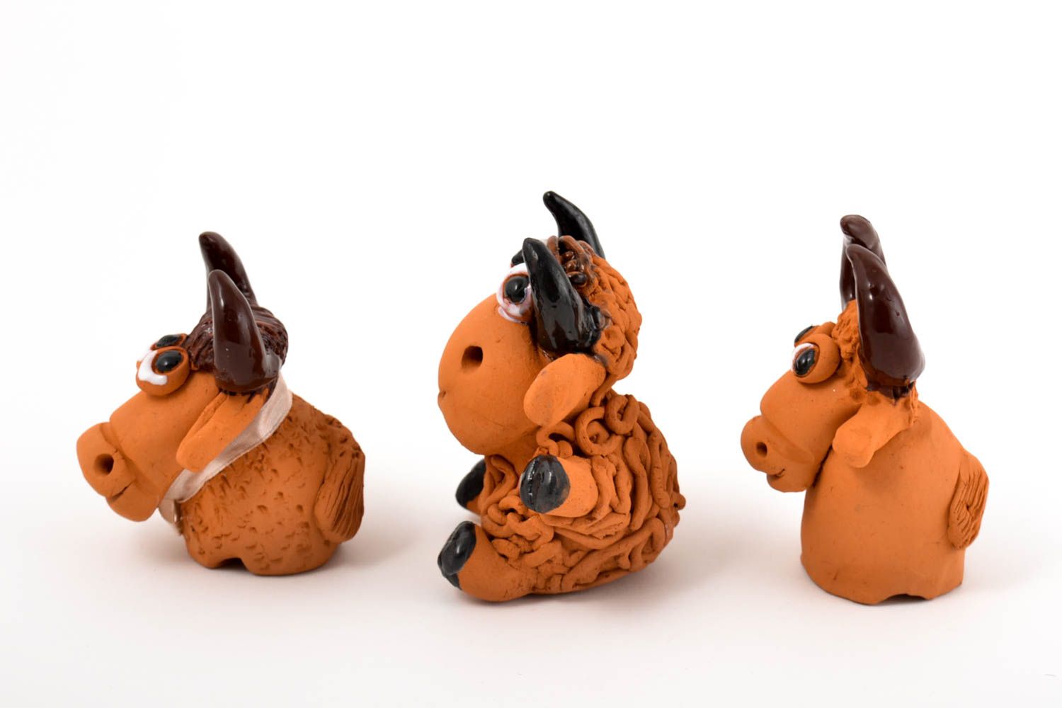 Animaletti in ceramica fatti a mano set di tre figurine souvenir in terracotta foto 4