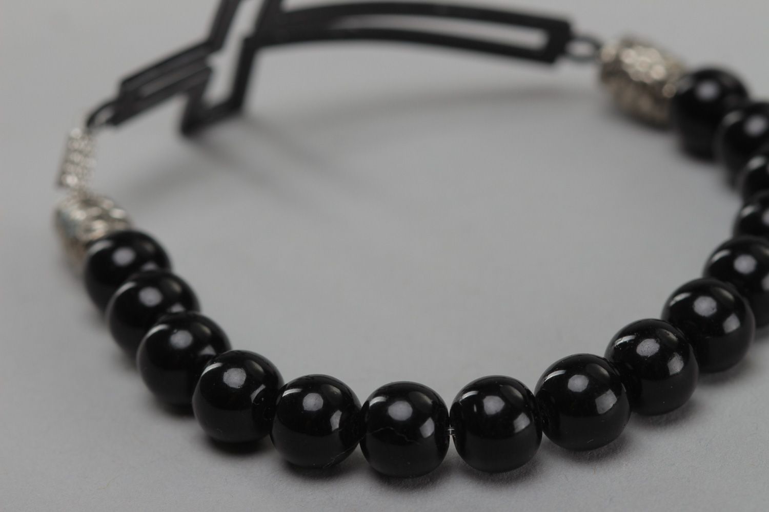 Bracelet fait main en pierre artificielle noire avec croix bijou pour femme photo 5