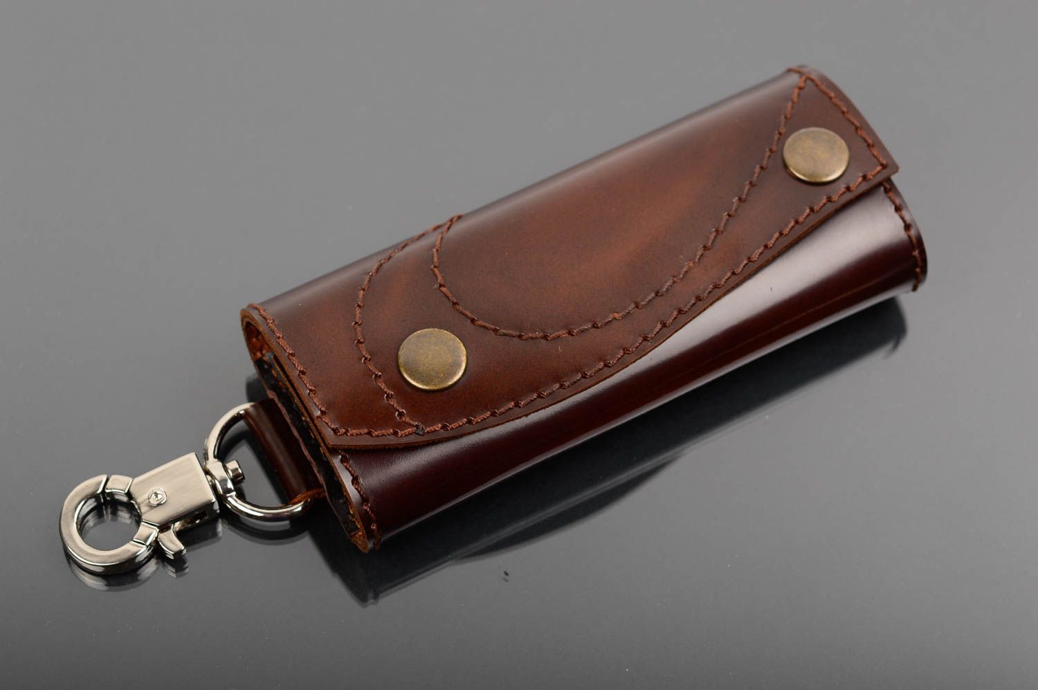 Étui porte-clés en cuir naturel marron original fait main avec attache photo 1