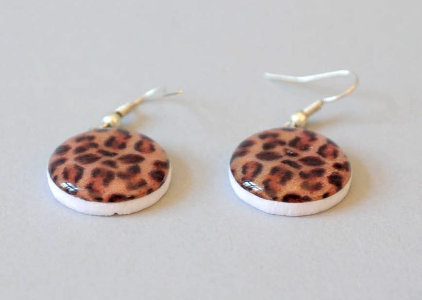 Earrings with leopard print photo 3