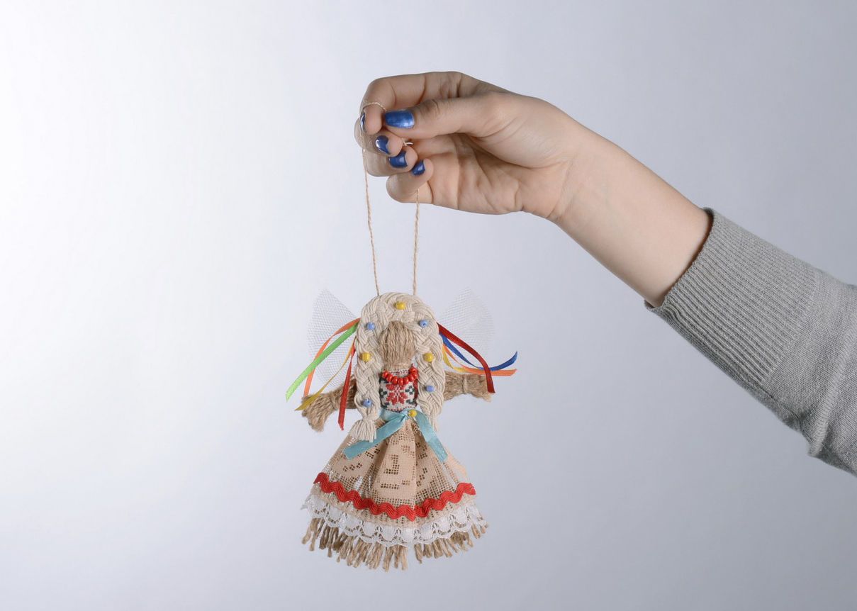 Bambola etnica di stoffa fatta a mano amuleto talismano giocattolo slavo
 foto 1