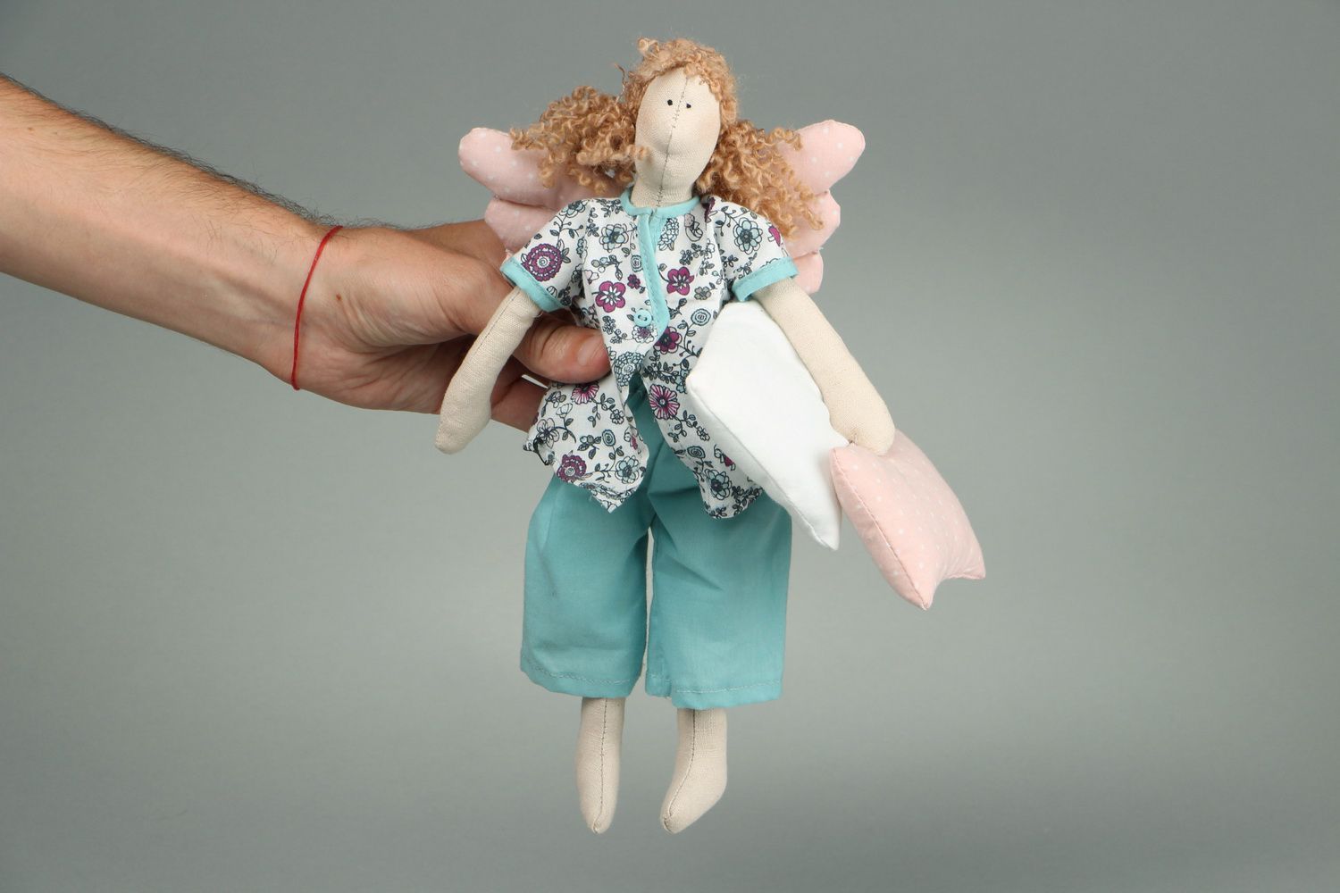 Handmade Stoff Spielzeug Designer Puppe Engel schöne Puppe mit Flügeln foto 4
