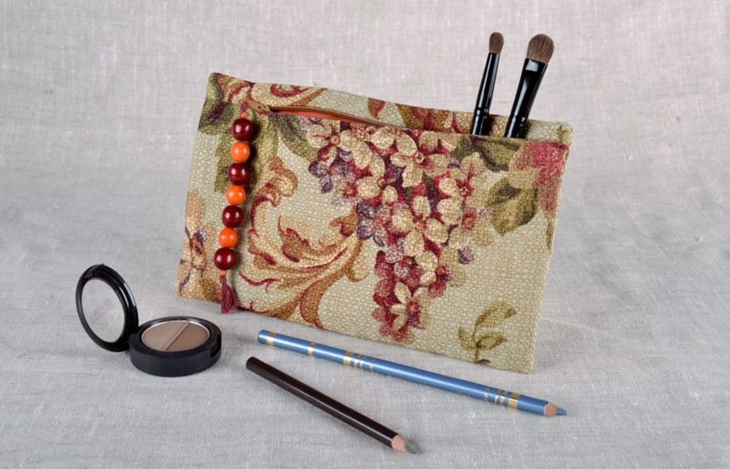 Beauty bag - clutch with flowers photo 5