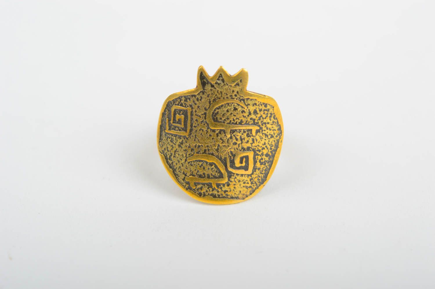 Кольцо ручной работы стильное кольцо из латуни украшение из металла Гранат фото 1