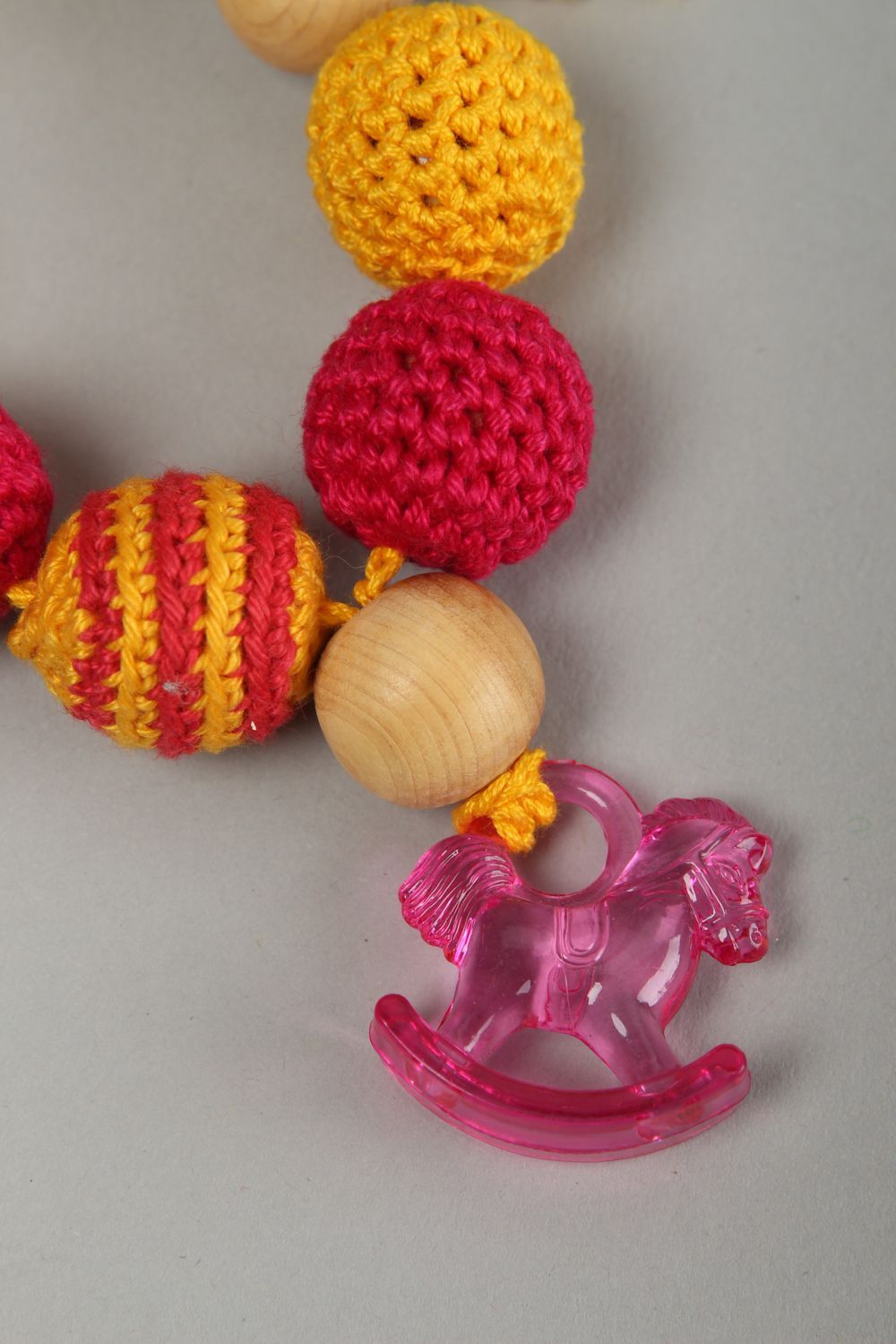 Handmade Spielzeug für Babys Beißring Baby Häkel Accessoires Beißring Holz foto 4