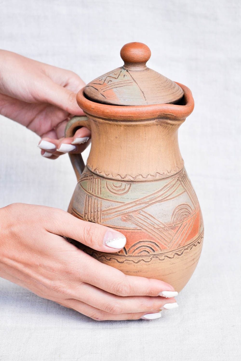 Глиняный кувшин ручной работы емкость для питья необычная посуда из керамики  фото 2