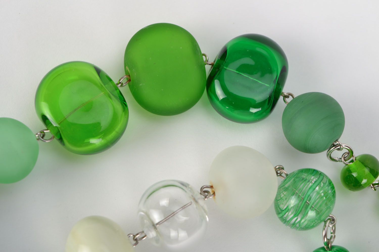 Grüne Halskette aus Glasperlen foto 4