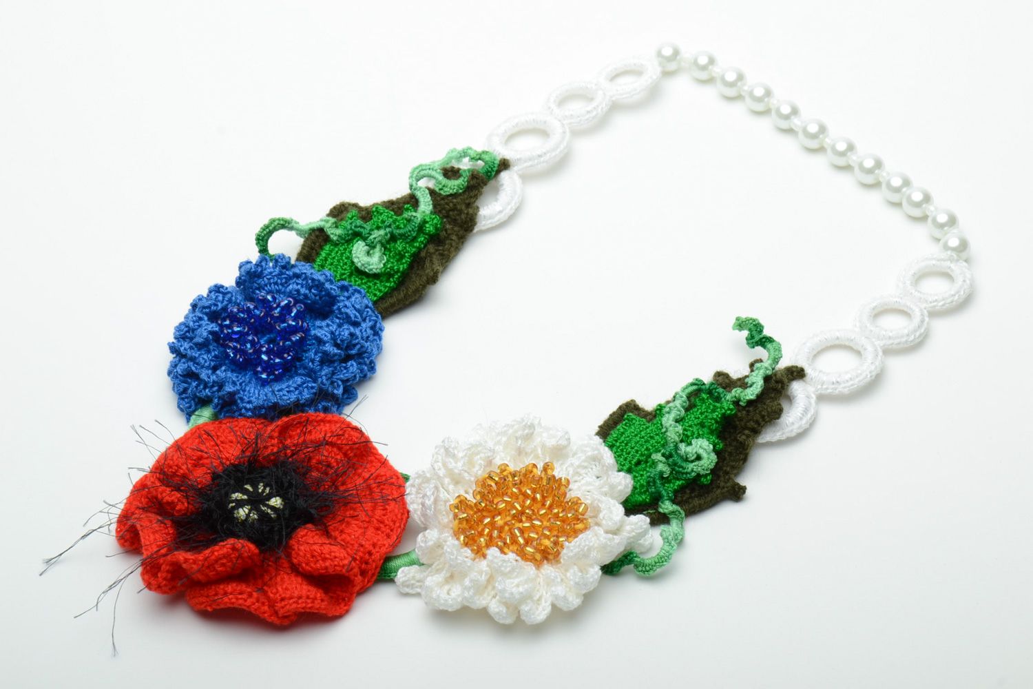 Homemade crochet textile flower necklace photo 2