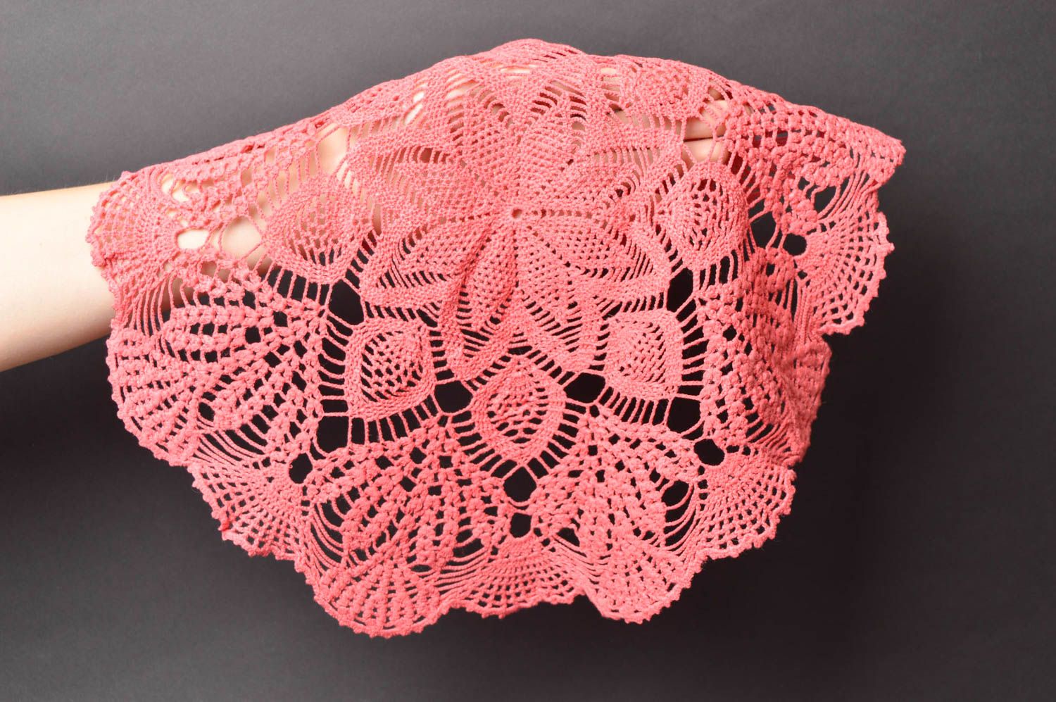Ажурная салфетка ручной работы розовая большая декор для дома текстиль для дома фото 5